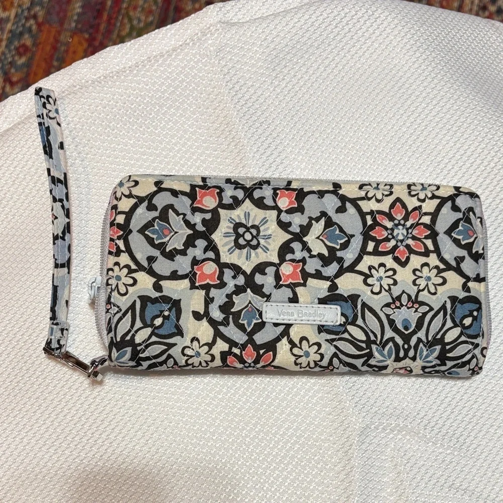 Vera Bradley Black and Gray Floral Wristlet - Picture 2 of 11